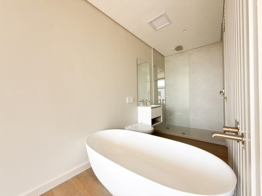 3 Bedroom Property for Sale in Fresnaye Western Cape